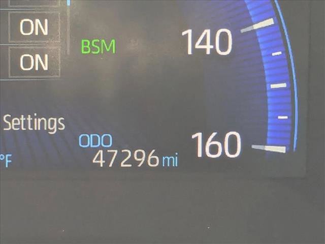 Used 2021 Toyota Corolla LE image 11