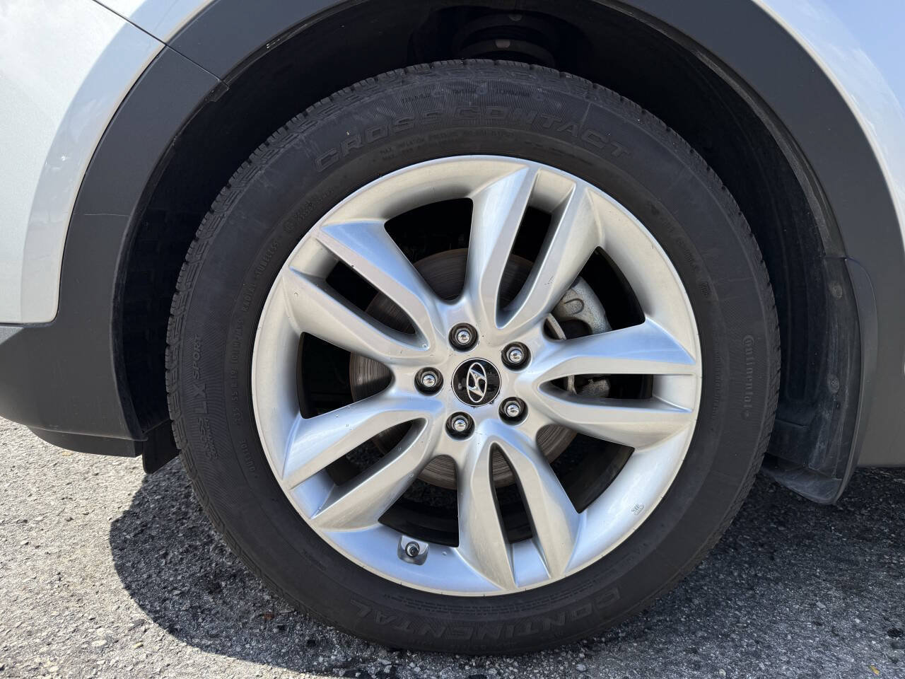 Used 2013 Hyundai Santa Fe Sport 2.0T w/ Technology Pkg FWD image 28