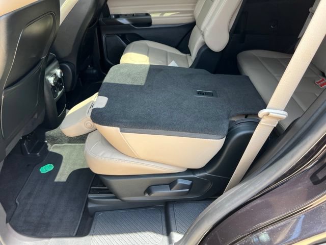 Used 2020 Ford Explorer Limited RWD image 18
