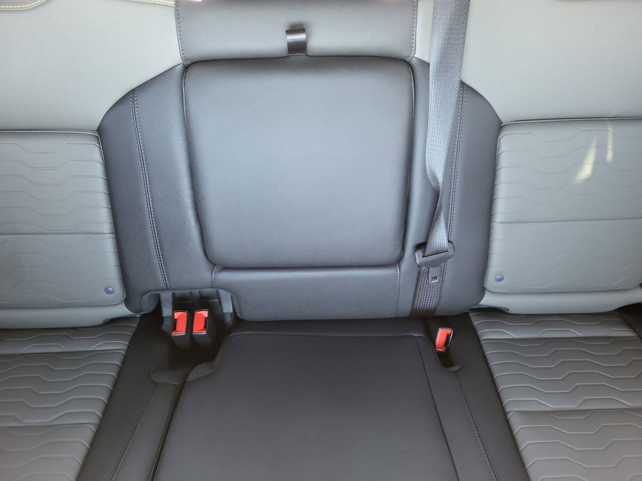 Used 2023 Chevrolet Silverado 1500 ZR2 w/ Technology Package image 13