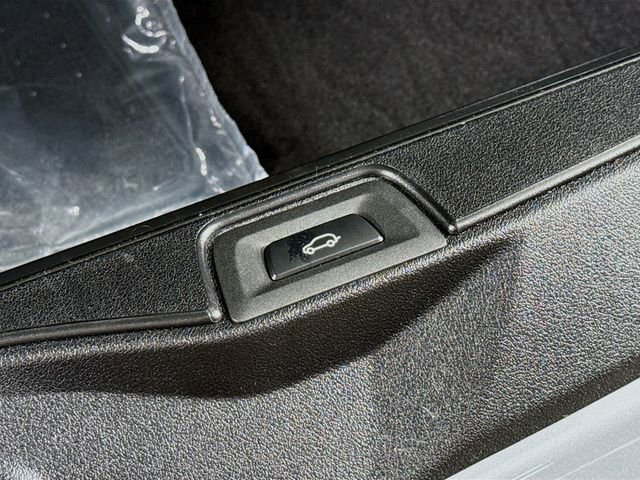 Certified 2024 BMW X5 M60i w/ Executive Package image 28