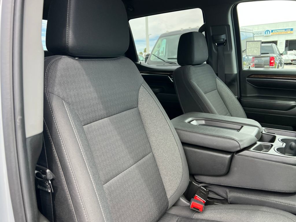 Used 2024 GMC Sierra 1500 Elevation image 16