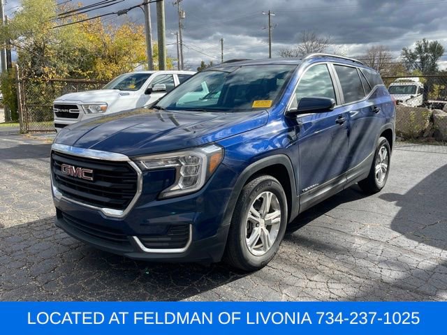 Used 2022 GMC Terrain SLE w/ Driver Convenience Package