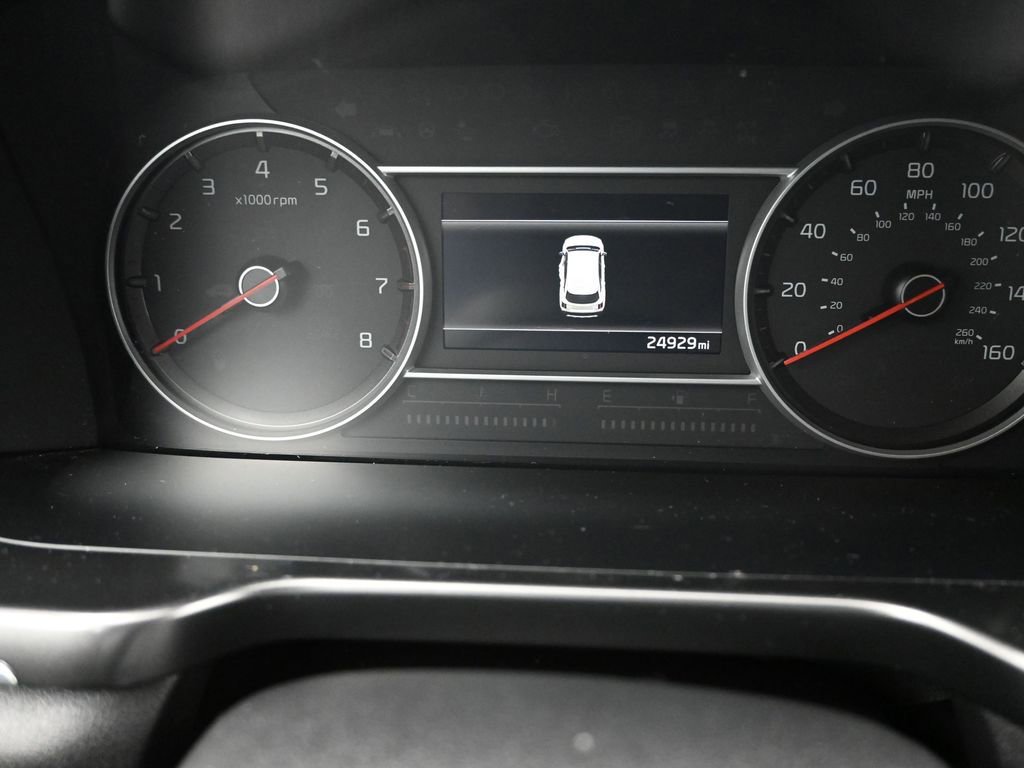 Used 2023 Kia Sorento LX image 12