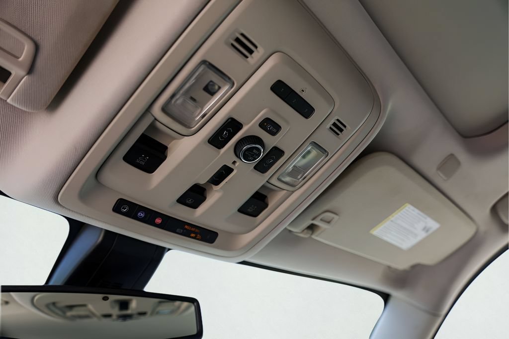 Used 2022 GMC Yukon Denali AWD/4WD image 23