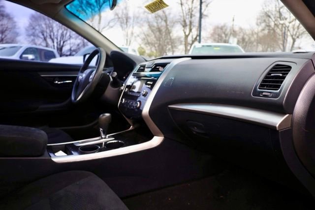 Used 2014 Nissan Altima 2.5 S w/ Sport Value Package image 34