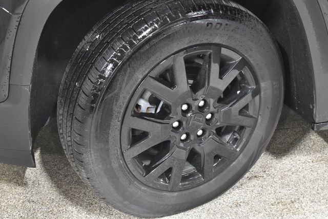 Used 2023 GMC Acadia SLT image 11