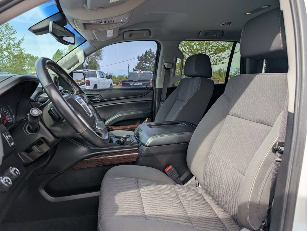 Used 2019 GMC Yukon SLE w/ SLE Value Package AWD/4WD image 17