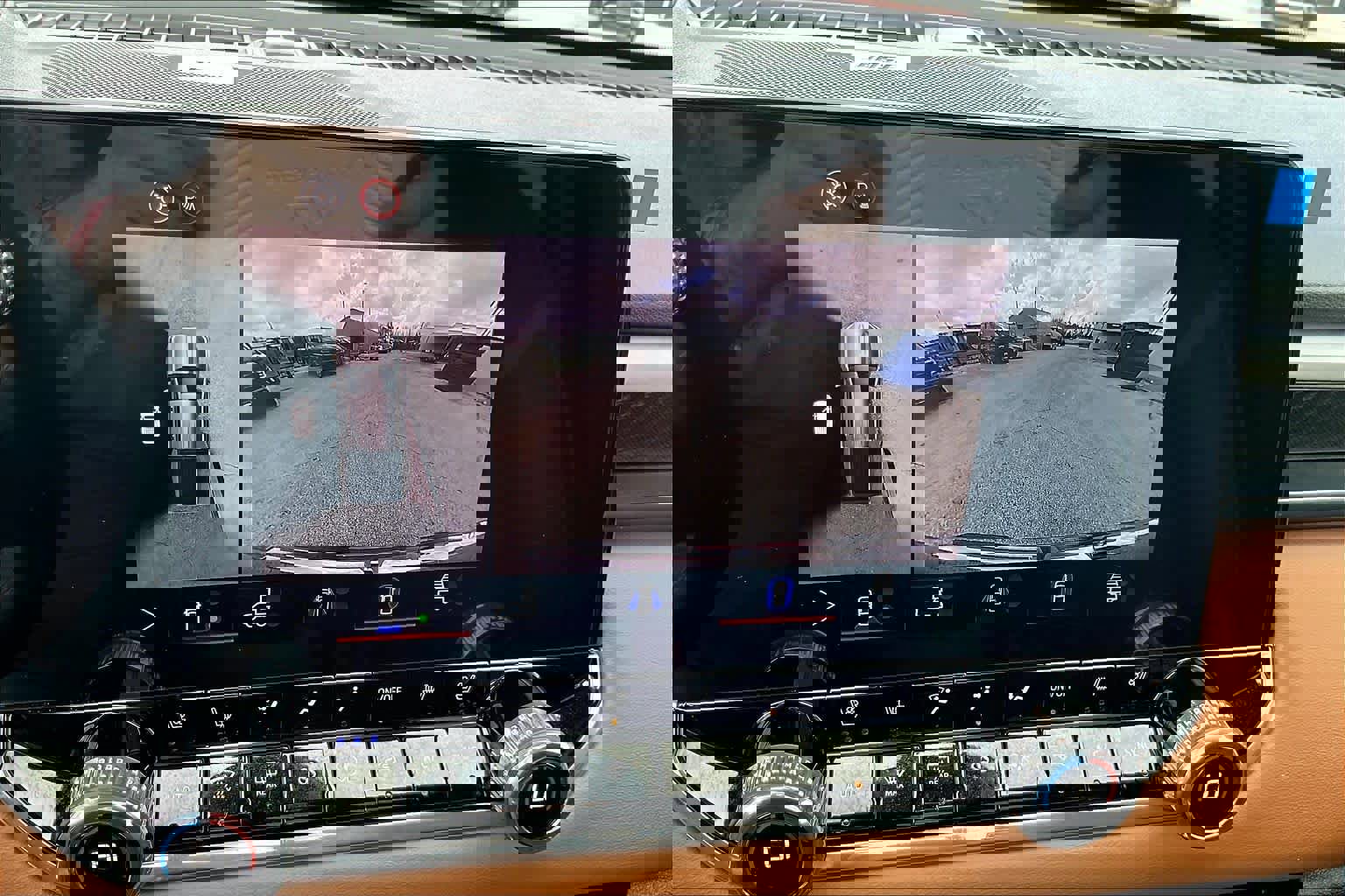 Used 2026 GMC Canyon AT4 w/ Technology Plus Package image 50