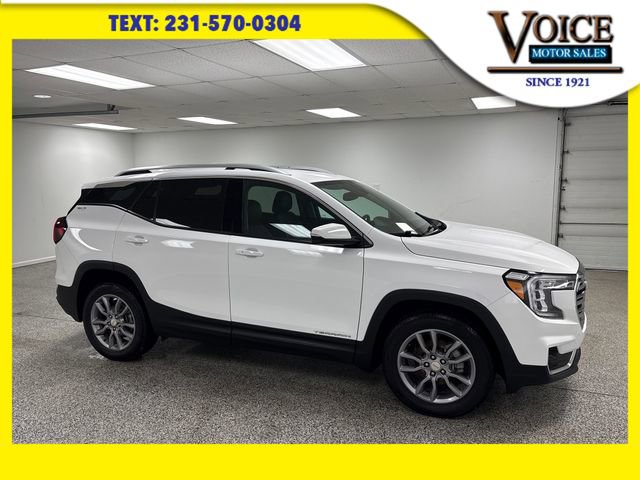 Used 2024 GMC Terrain SLT