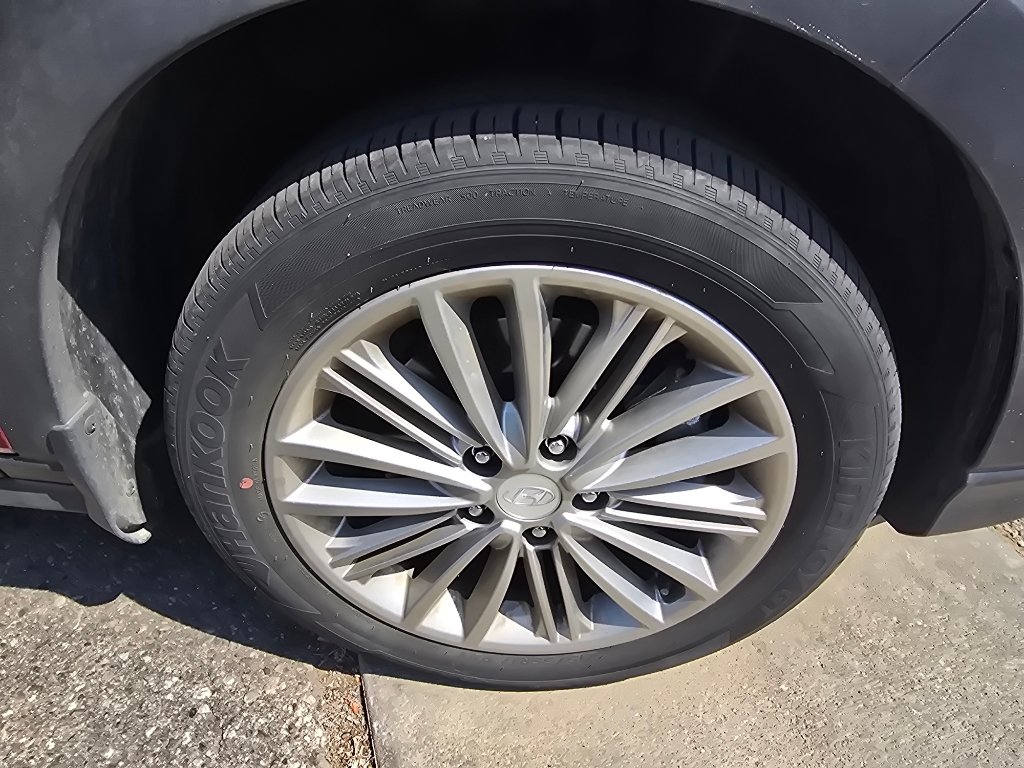 Used 2018 Hyundai Kona SEL AWD/4WD image 9