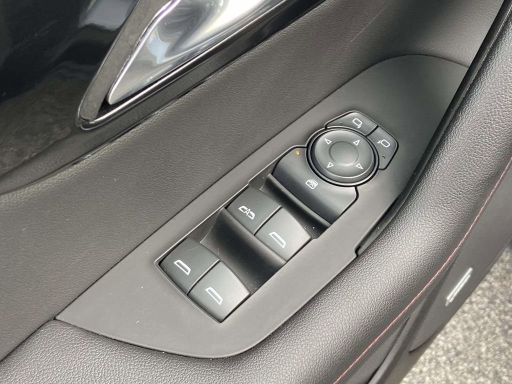 Used 2024 Chevrolet Blazer RS w/ Enhanced Convenience Package FWD image 16
