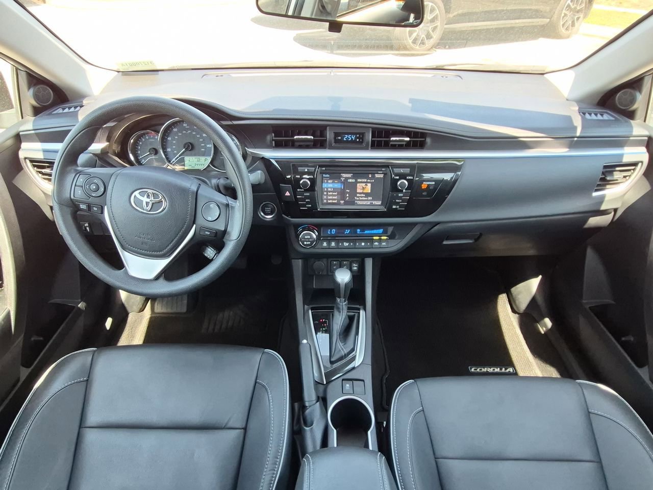 Used 2014 Toyota Corolla LE Premium w/ Driver Convenience Package FWD image 21