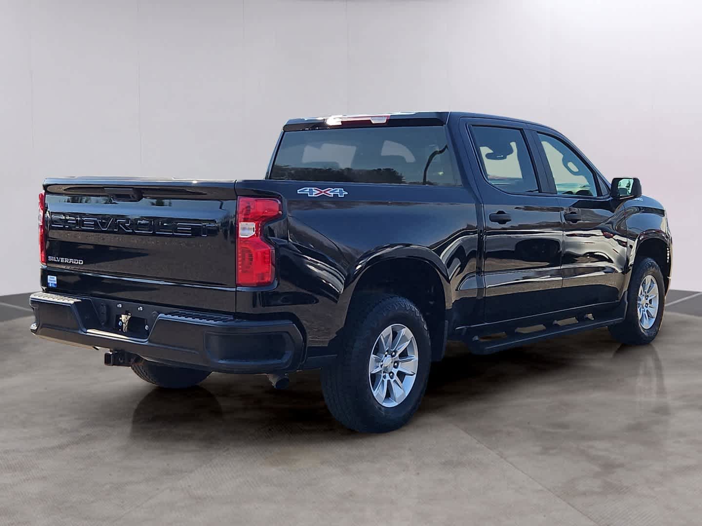 Certified 2023 Chevrolet Silverado 1500 W/T w/ WT Value Package AWD/4WD image 4