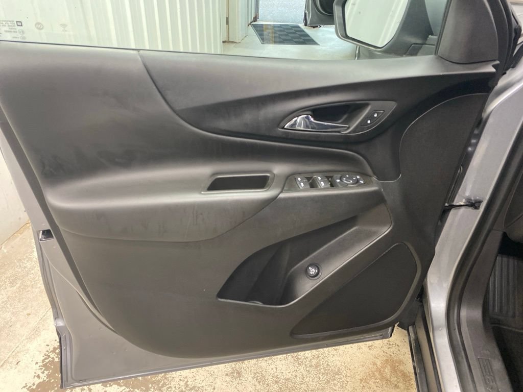Used 2024 Chevrolet Equinox LT AWD/4WD image 29