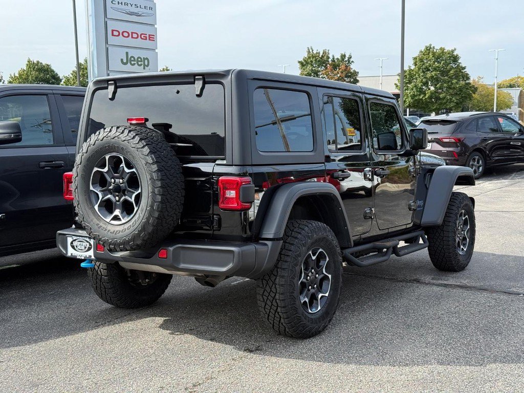 Used 2023 Jeep Wrangler Unlimited Rubicon 4xe w/ Cold Weather Group AWD/4WD image 3
