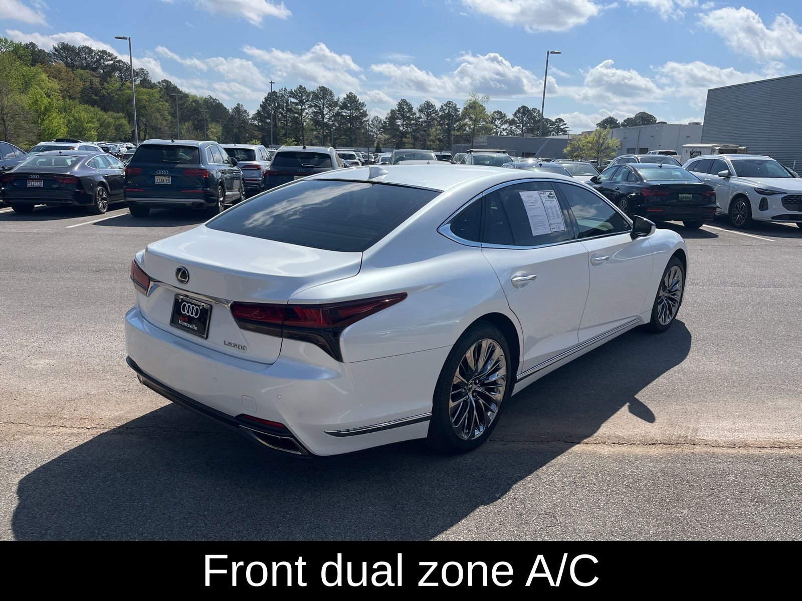Used 2022 Lexus LS 500 w/ Accessory Package (Z2) RWD image 5