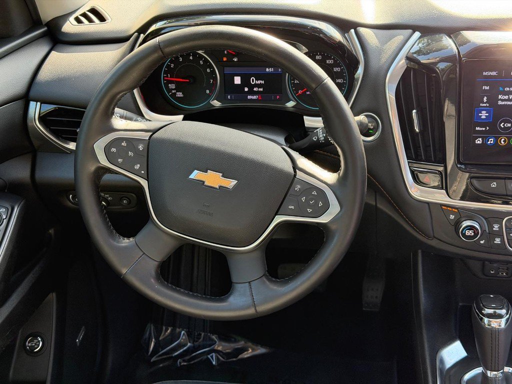 Used 2020 Chevrolet Traverse Premier w/ LPO, Blackout Package FWD image 13