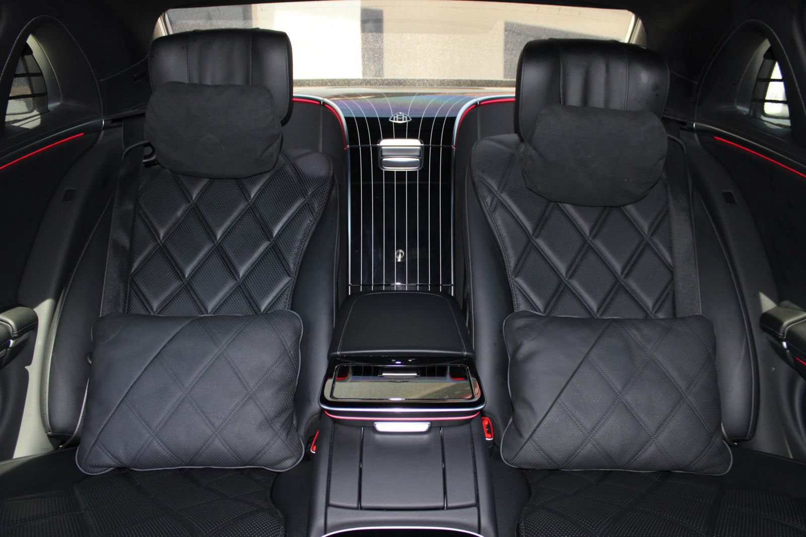 Used 2024 Mercedes-Benz Maybach S 580 4MATIC image 24