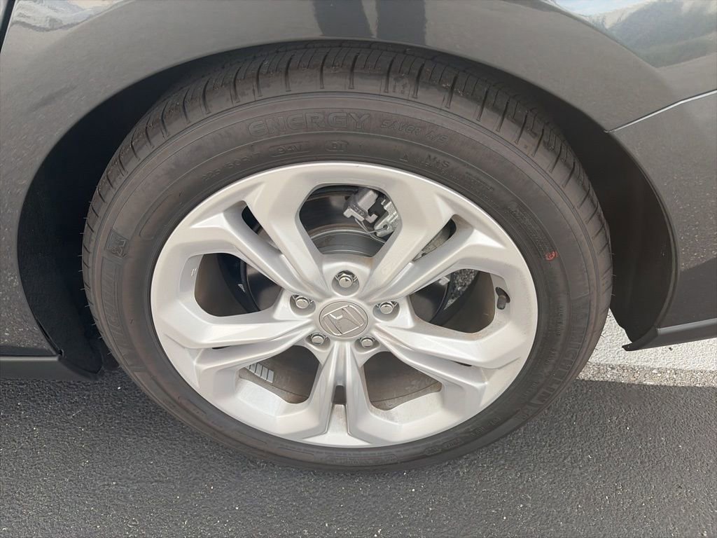 Certified 2025 Honda Accord LX image 10
