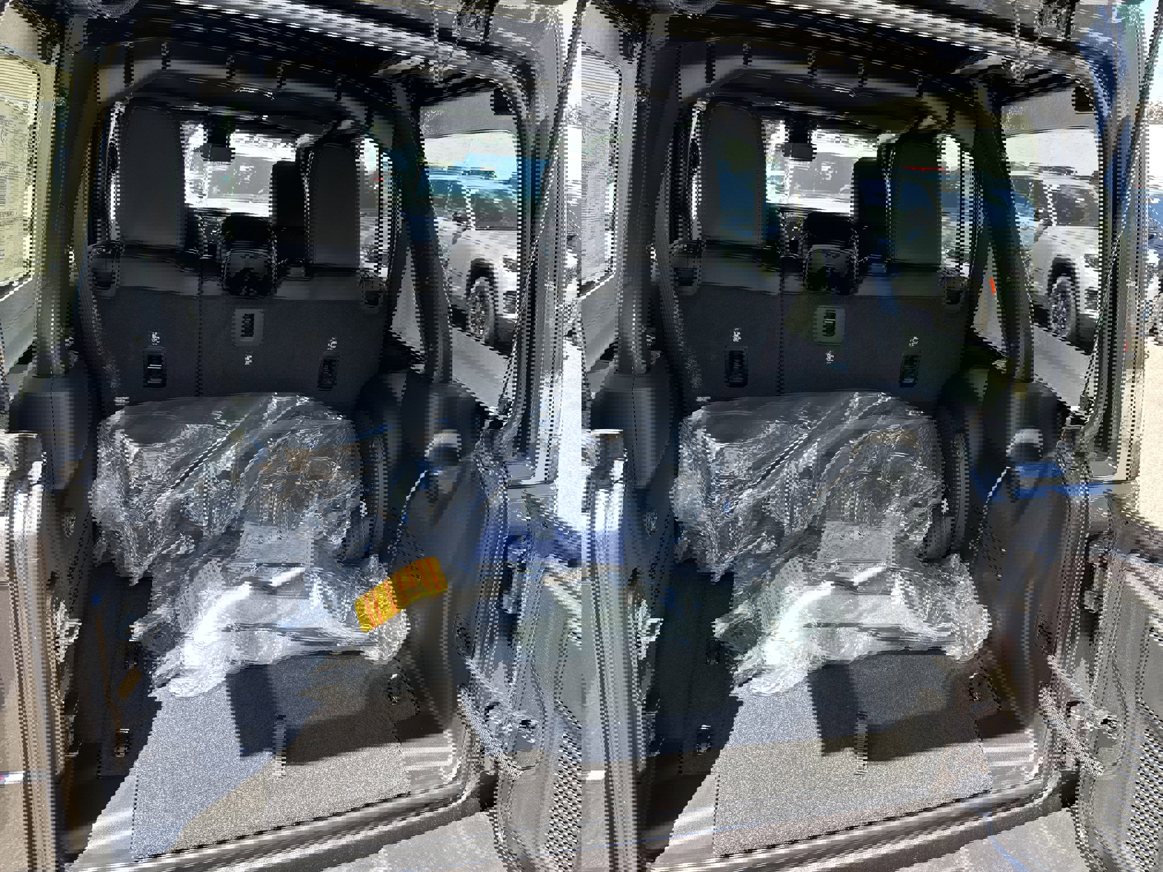 New 2025 Jeep Wrangler Sahara image 27