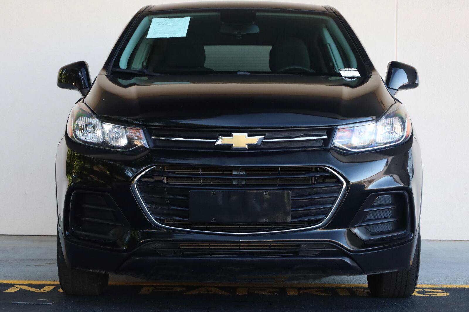 Used 2022 Chevrolet Trax LS w/ Tint and Cruise Package FWD image 6