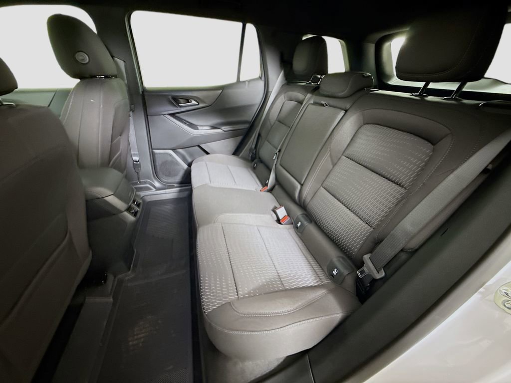 New 2026 Chevrolet Equinox LT w/ Safety and Technology Package FWD image 23