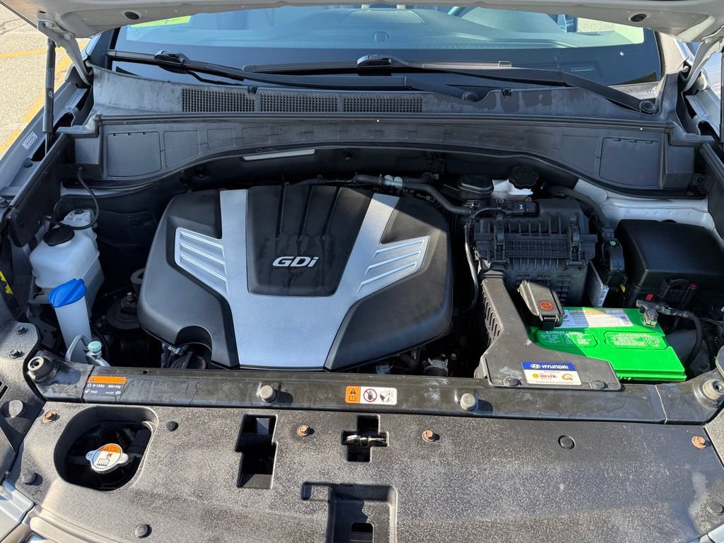 Used 2019 Hyundai Santa Fe XL AWD/4WD image 11