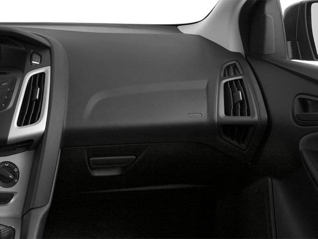 Used 2014 Ford Focus Titanium FWD image 11