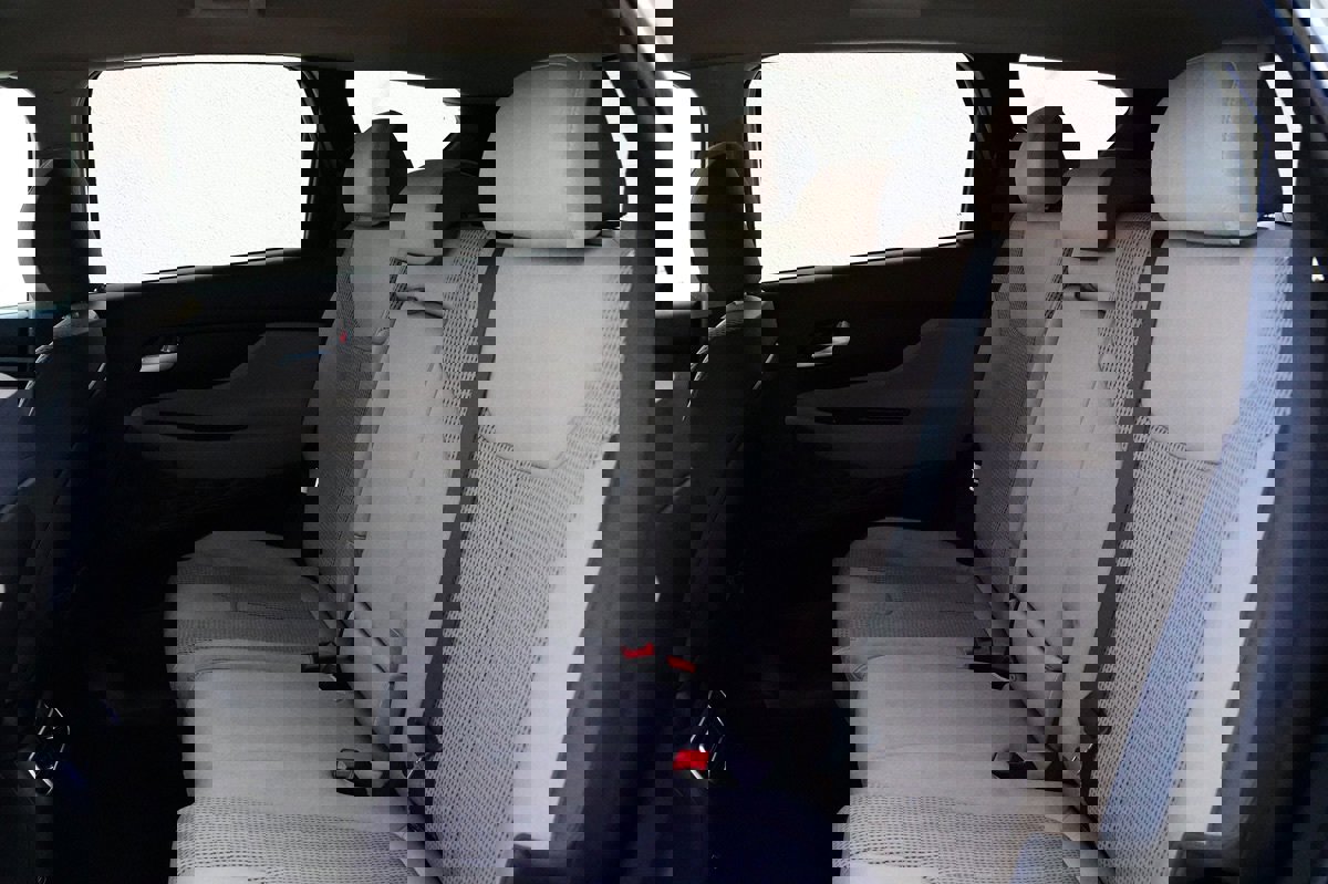 Used 2021 Hyundai Santa Fe SE image 15