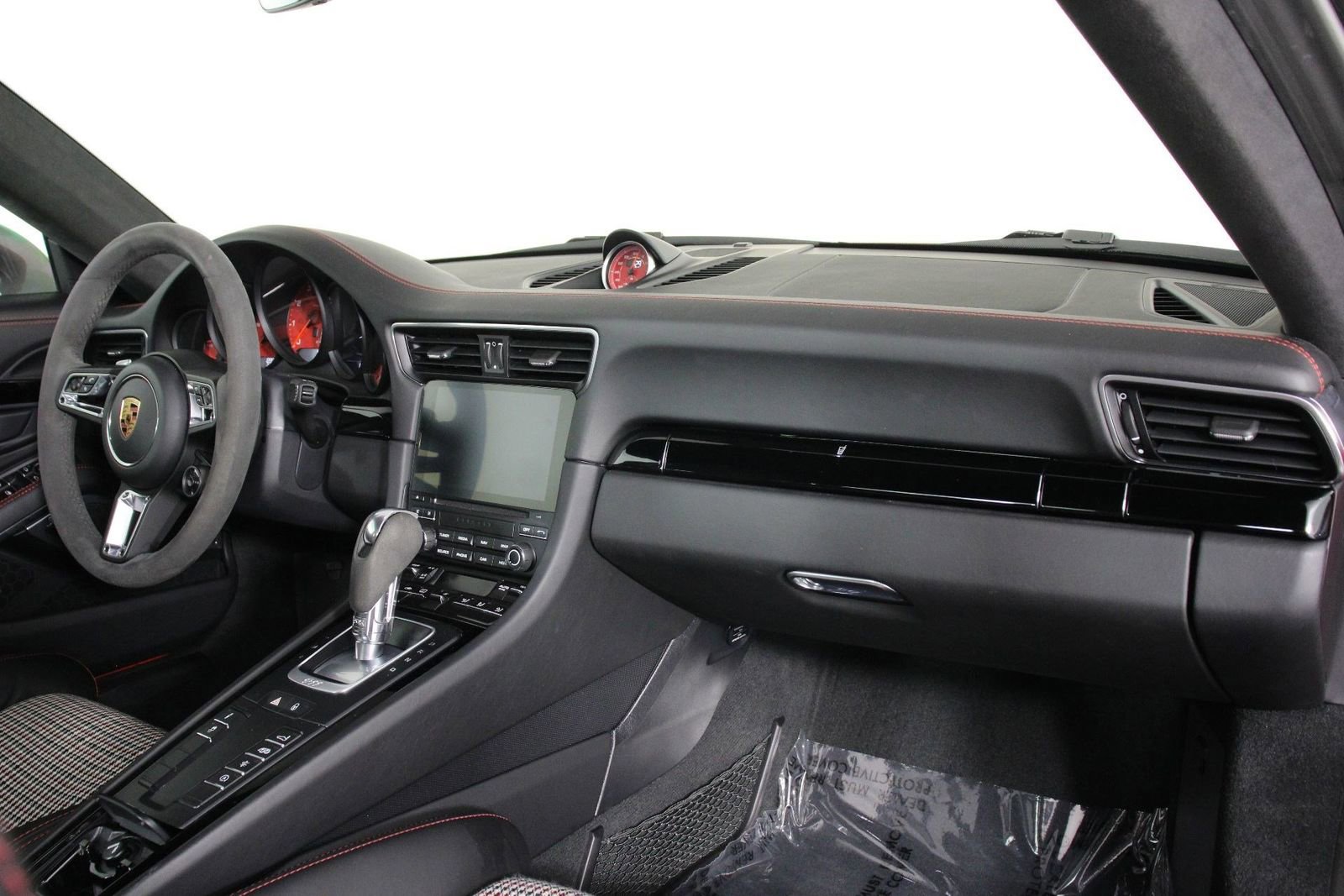 Certified 2019 Porsche 911 Carrera T RWD image 43