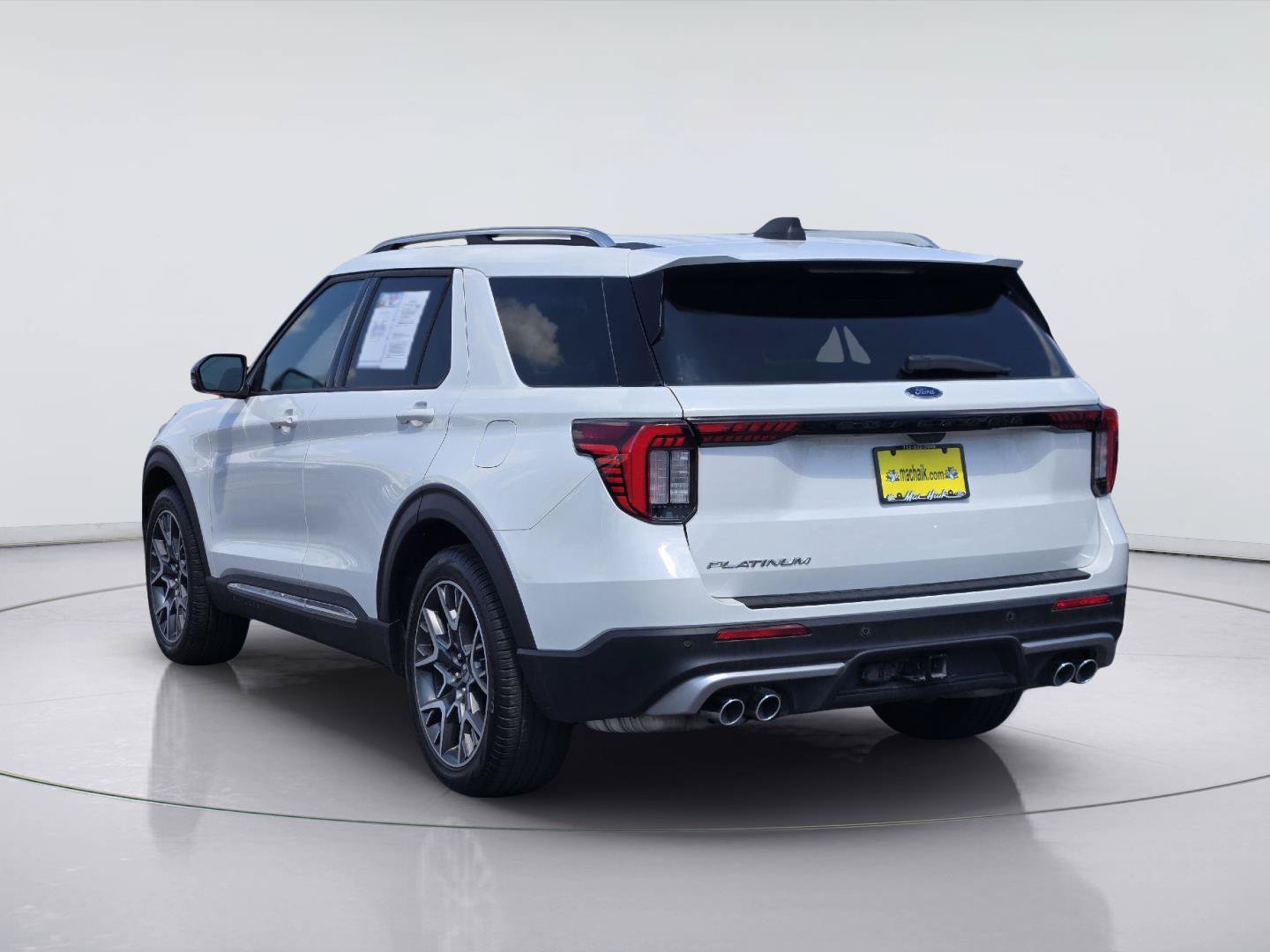 Used 2025 Ford Explorer Platinum w/ Ultimate Package RWD image 6