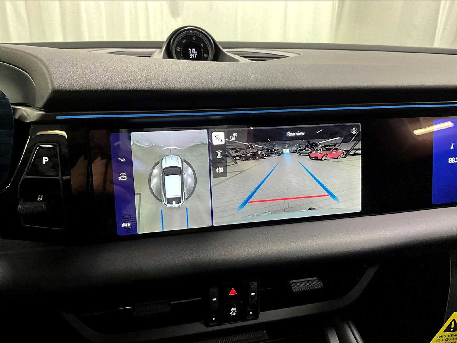 New 2026 Porsche Macan Electric RWD image 18