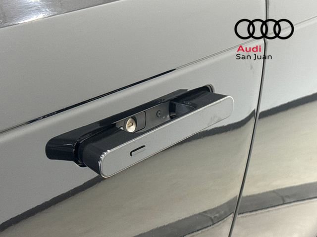 Used 2023 Land Rover Range Rover Sport SE Dynamic image 10