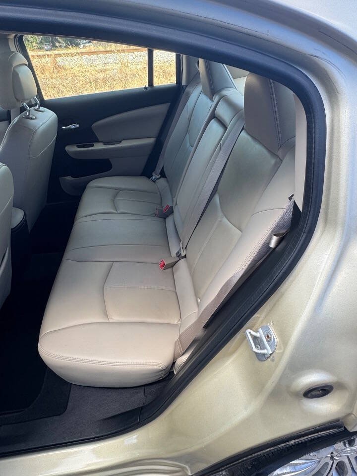 Used 2011 Chrysler 200 Limited FWD image 18