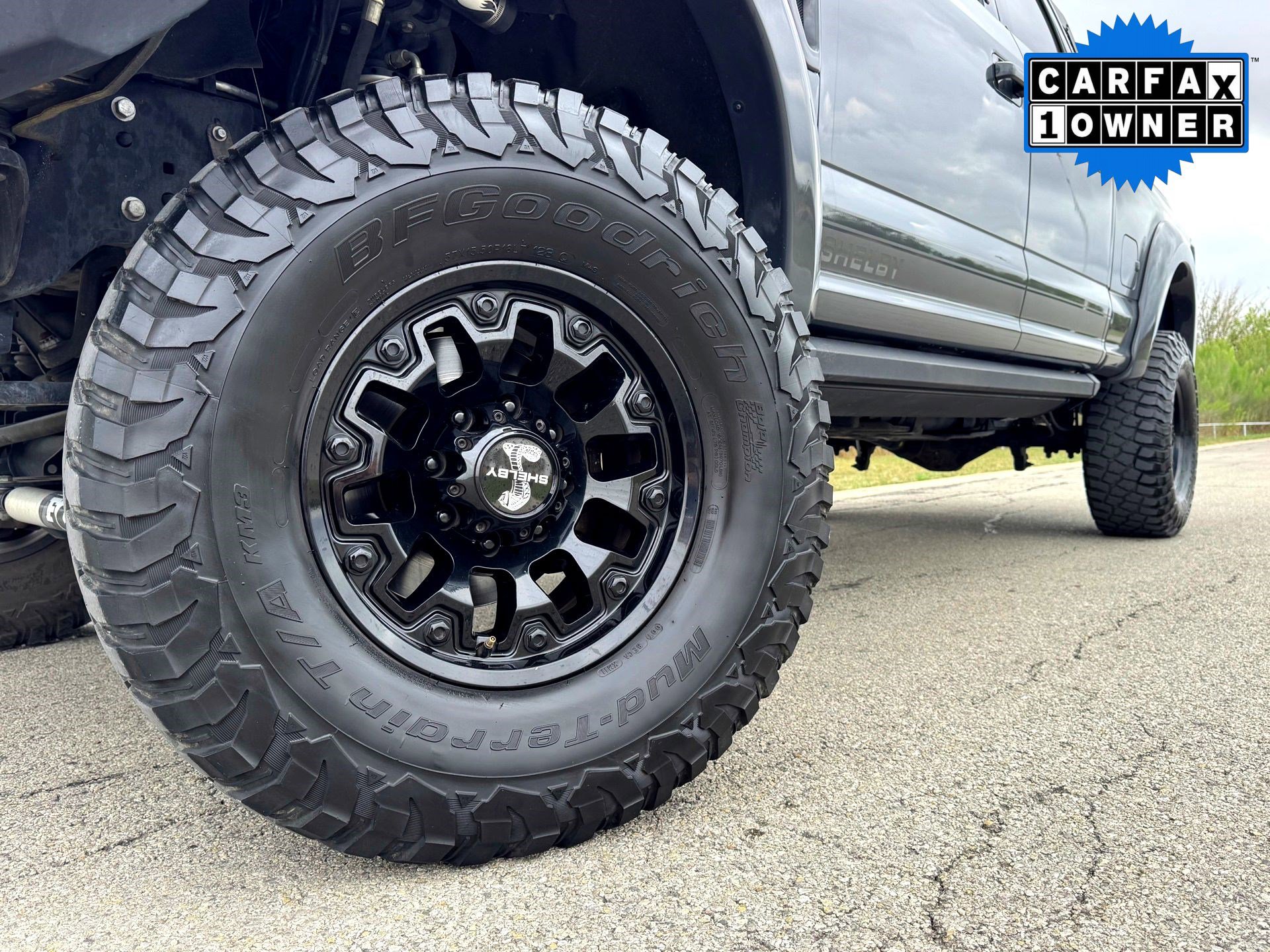 Used 2021 Ford F250 Lariat w/ Lariat Ultimate Package image 2