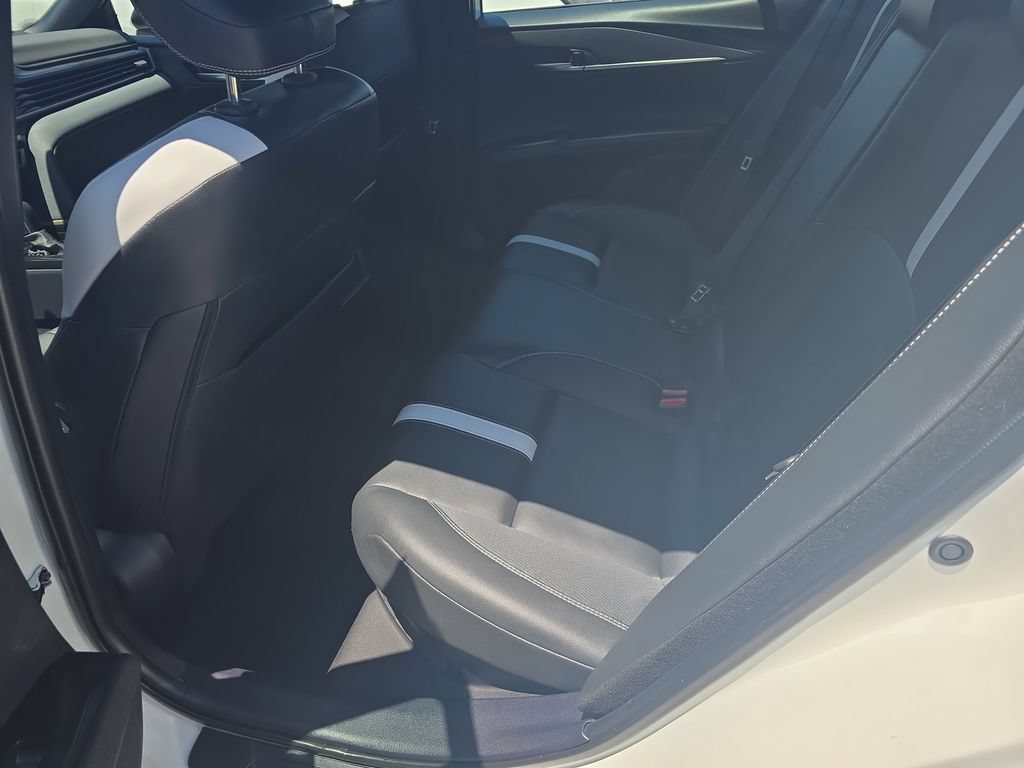 Used 2025 Toyota Camry SE FWD image 23