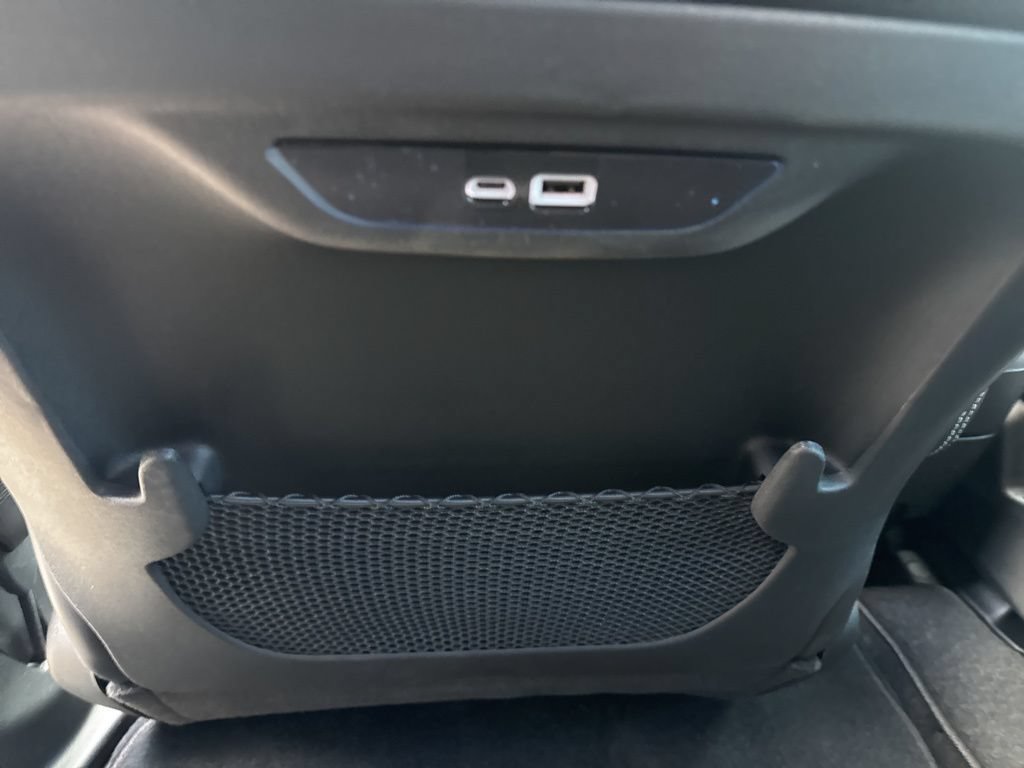New 2026 Chrysler Pacifica Select AWD/4WD image 23