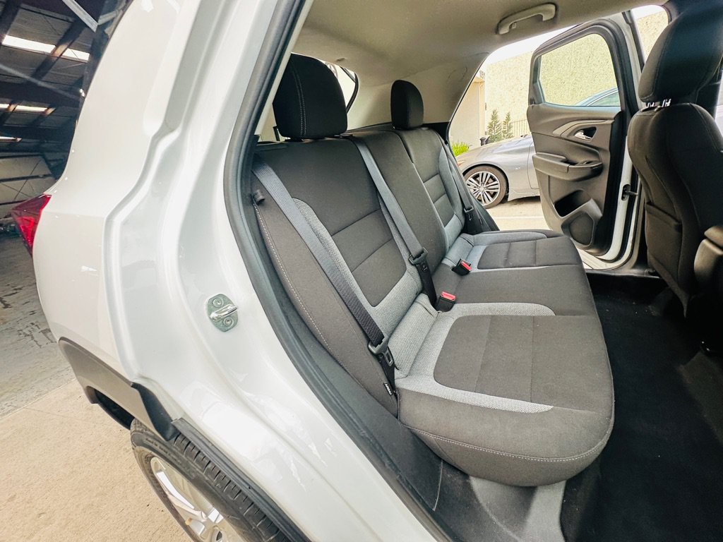 Used 2021 Chevrolet TrailBlazer LS FWD image 25