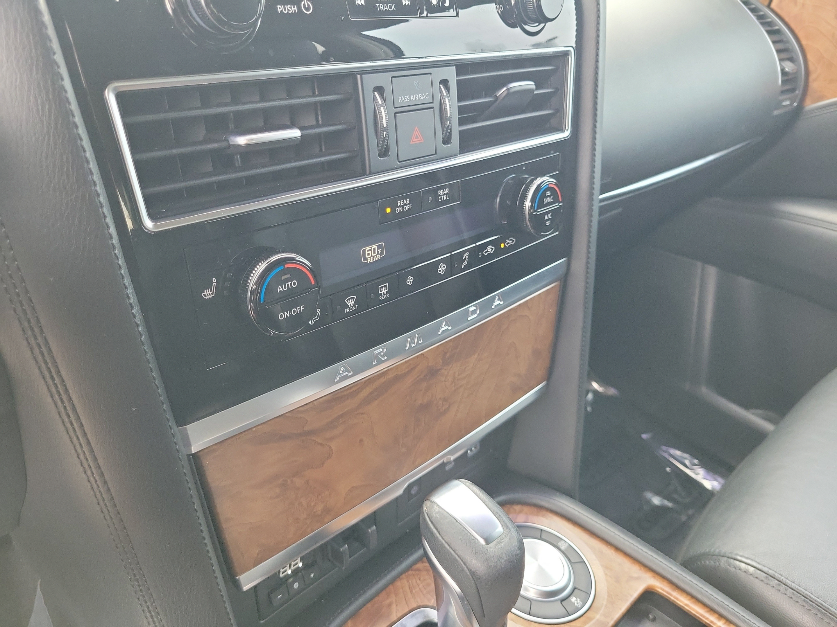 Used 2022 Nissan Armada SL RWD image 19