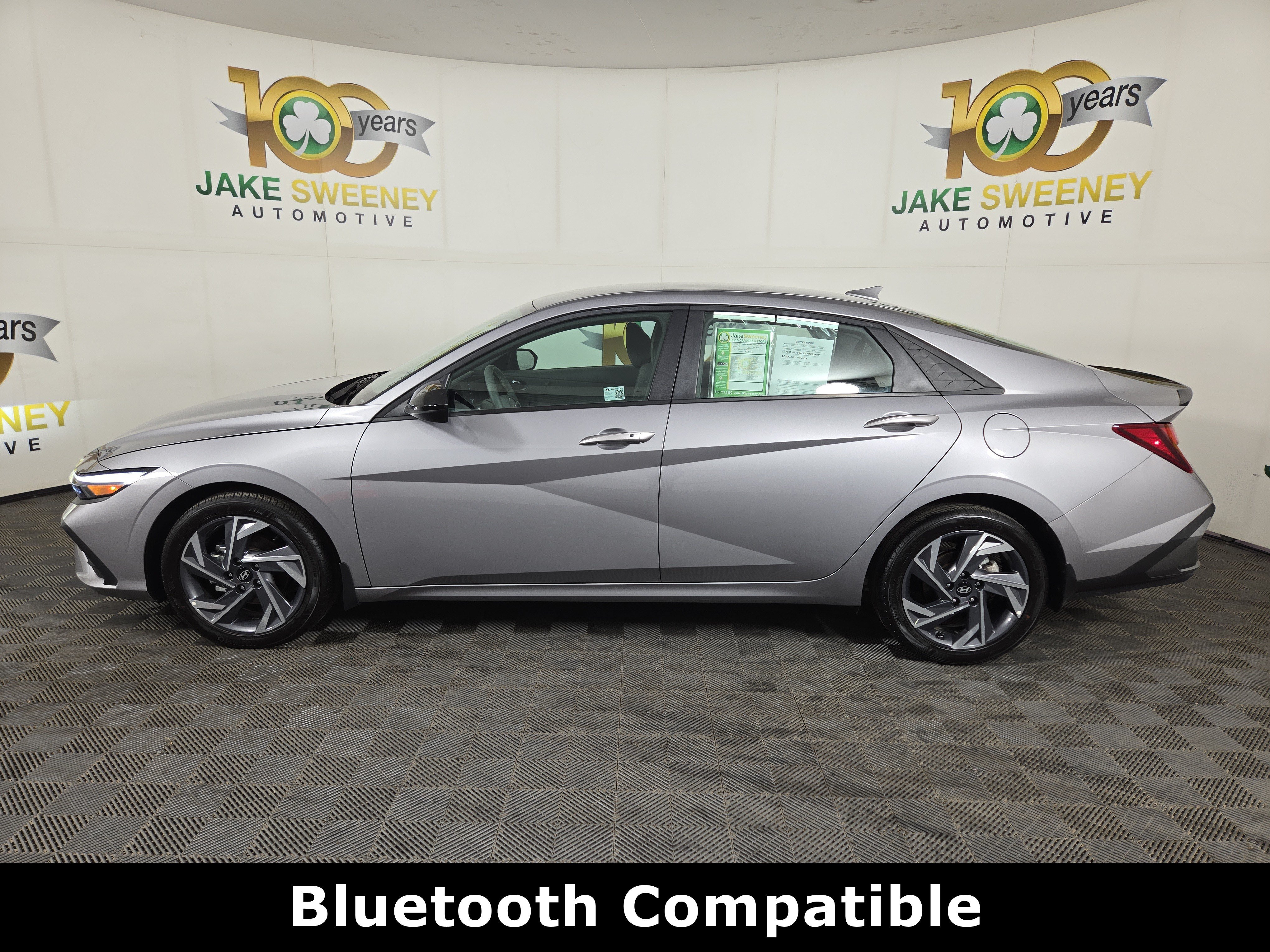 Used 2025 Hyundai Elantra Sport FWD image 4