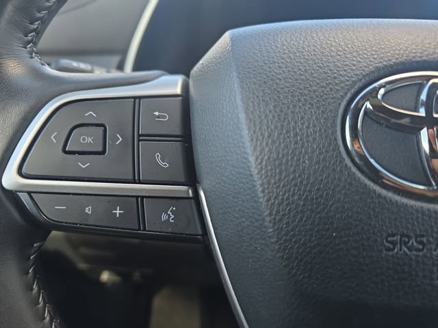 Used 2025 Toyota Highlander XSE image 18