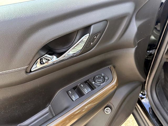 Used 2021 GMC Acadia SLE w/ Driver Convenience Package AWD/4WD image 19