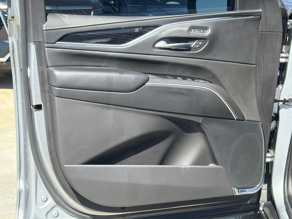 Certified 2023 Cadillac Escalade V w/ LPO, ONYX Package AWD/4WD image 22