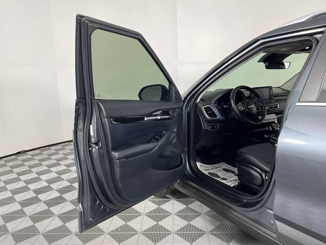 Used 2023 Kia Seltos S FWD image 18