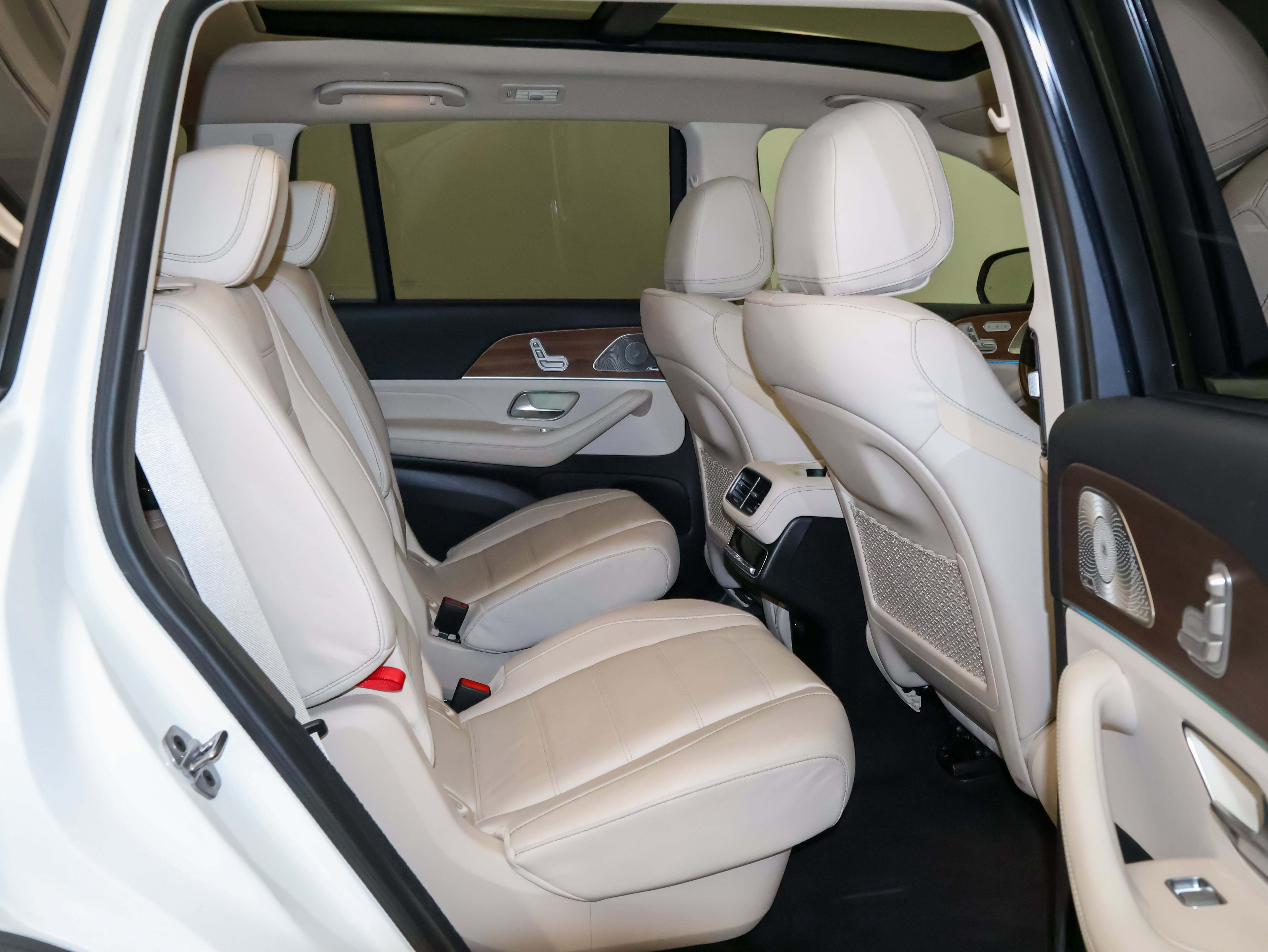 Used 2021 Mercedes-Benz GLS 450 4MATIC image 53