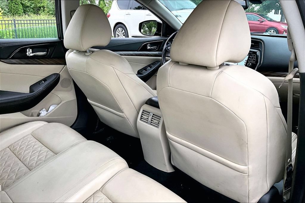 Used 2016 Nissan Maxima Platinum FWD image 29