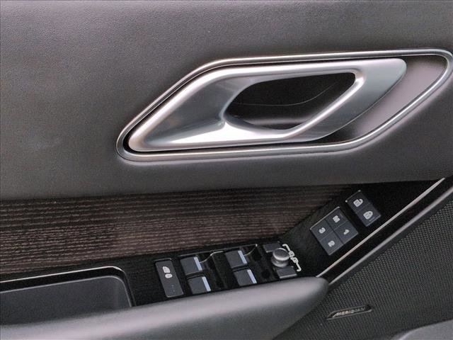 Used 2024 Land Rover Range Rover Velar Dynamic HSE image 10