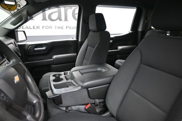 Used 2020 Chevrolet Silverado 1500 Custom w/ Custom Value Package AWD/4WD image 17