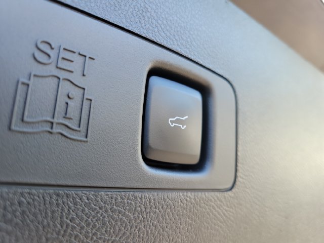 Used 2023 Lincoln Corsair Reserve AWD/4WD image 30
